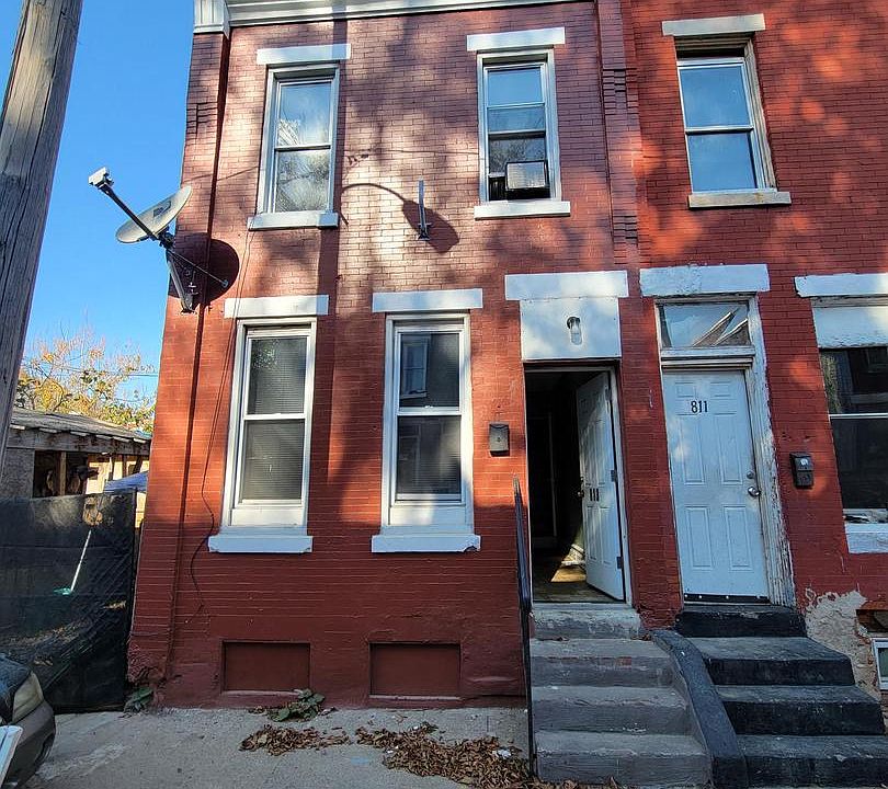 1st image of 813 W Birch St