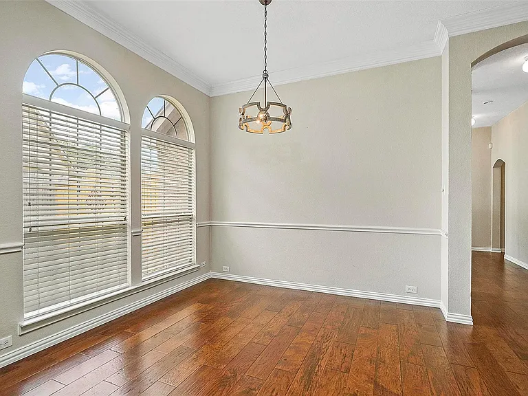 3929 Autumn Ln — Photo 5