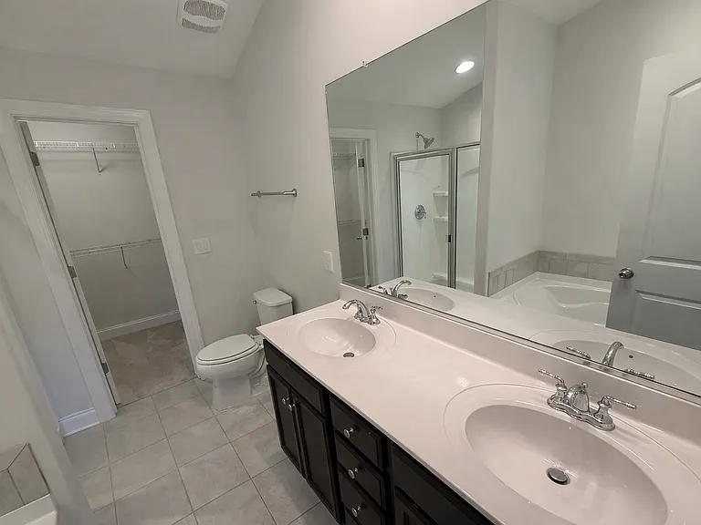 4315 Holstein Dr — Photo 8