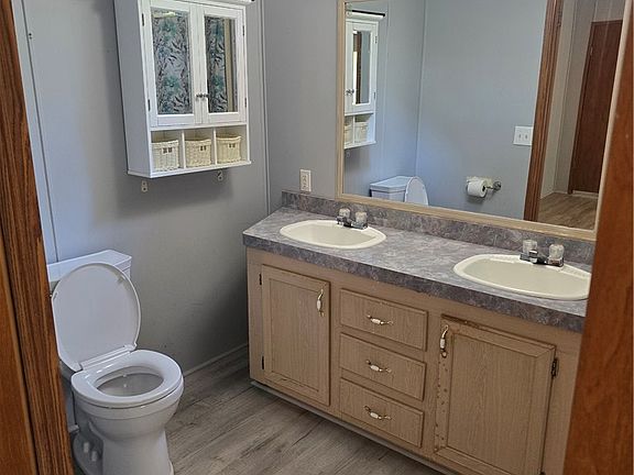 3rd image of 234 Forest Ln