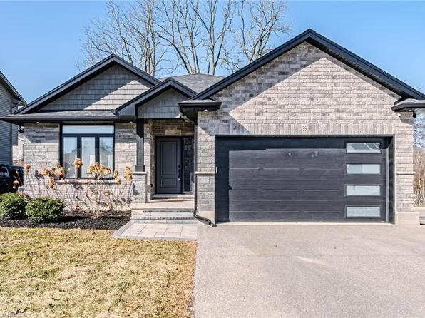 39 Ball St, Brant, ON N3L 1X3