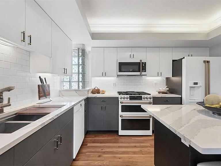 200 Cocoanut Ave #7 — Photo 15