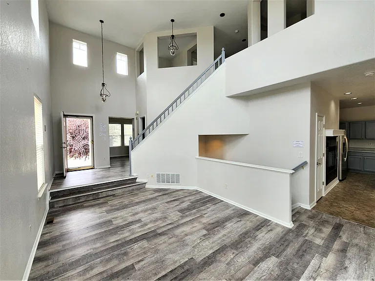 10639 Cherrybrook Cir — Photo 8