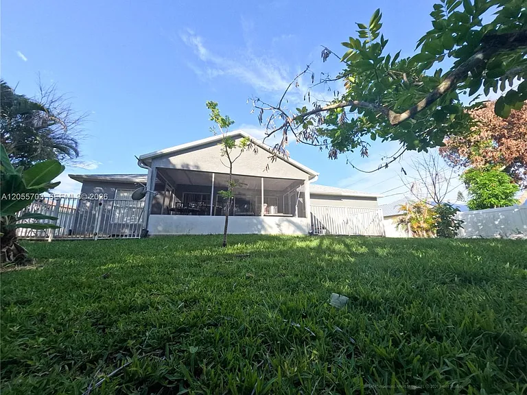 1834 SW Gemini Ln — Photo 21