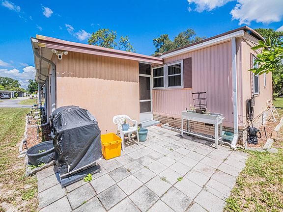 5th image of 158 Woodland Dr
