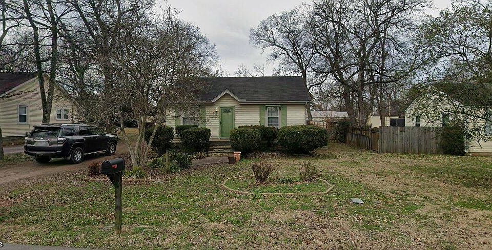 1st image of 1015 Rose Ave