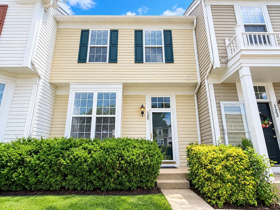 125 Hidden Hill Cir