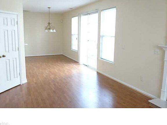 5th image of 5868 Ludington Dr
