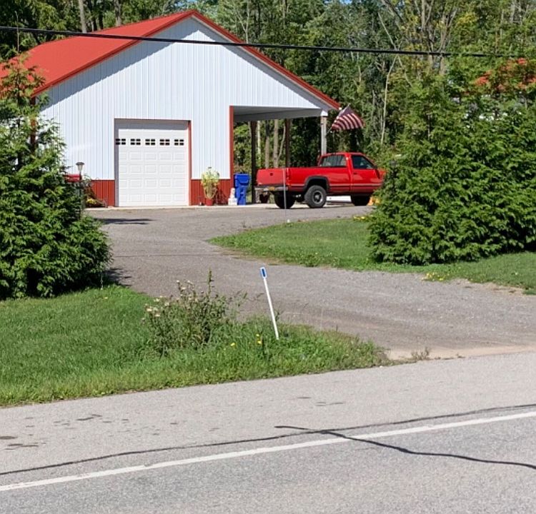 2nd image of 6211 Lake Rd S