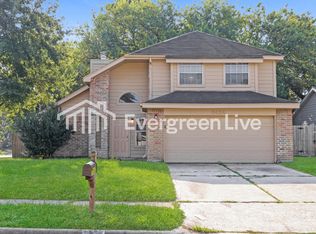 8454 Lake Crystal Dr, Houston, TX 77095