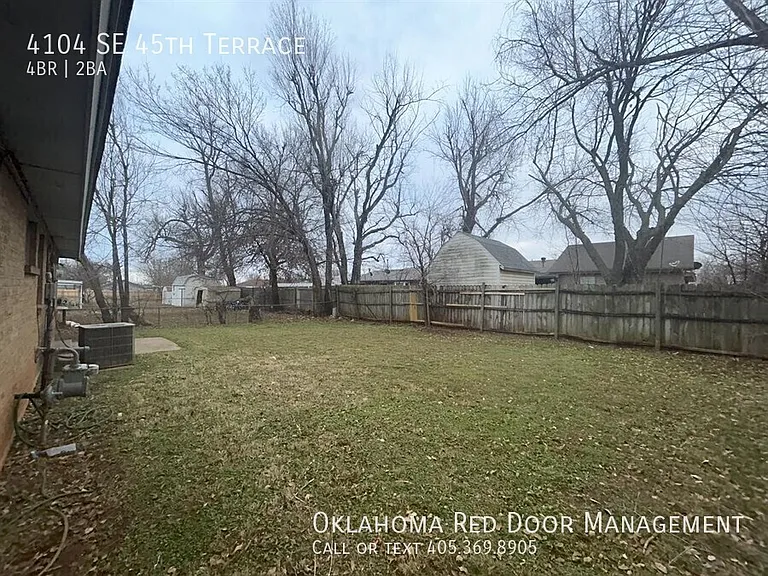 4104 SE 45th Ter — Photo 18