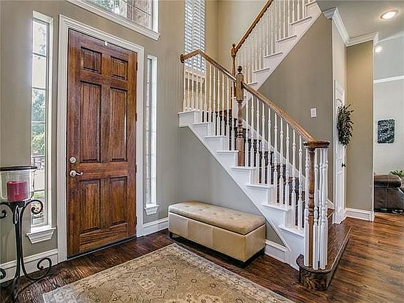 3rd image of 1400 Chelsea Cir