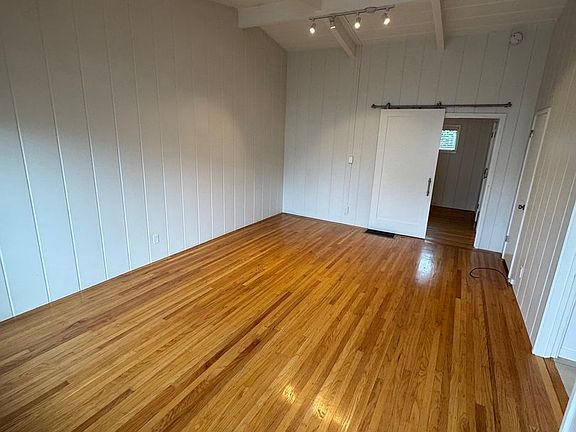 3rd image of 179 Elm St APT 3