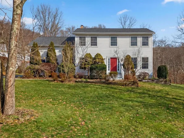 8 Cardinal Court, Tuxedo Park, NY 10987