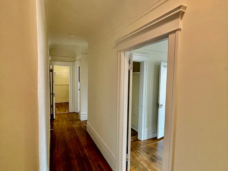 1505 Gough St #12 — Photo 4