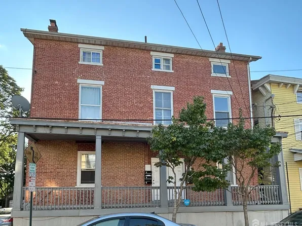 88 Harvey St APT 4, New Brunswick, NJ 08901