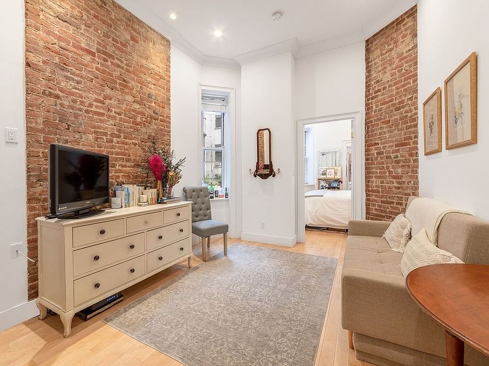 1st image of 307 E 18th St #1E