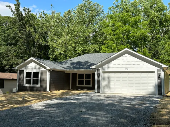 576 Millsprings, Coatesville, IN 46121
