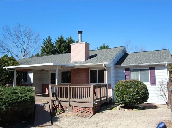 1825 Skyline Dr, Cumming, GA 30041