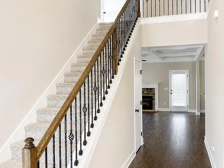 842 Herrington Dr — Photo 9