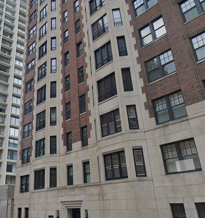1st image of 421 W Melrose St APT 2D