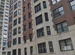 421 W Melrose St APT 2D, Chicago, IL 60657