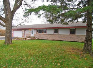 1406 State St, Chaska, MN 55318