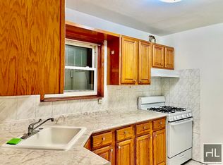 31-24 44th St #1, Astoria, NY 11103