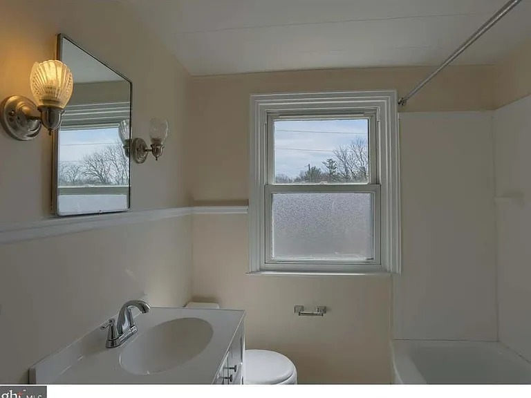 205 Sycamore Rd — Photo 21