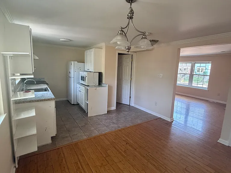 3331 Wyndale Ct — Photo 3