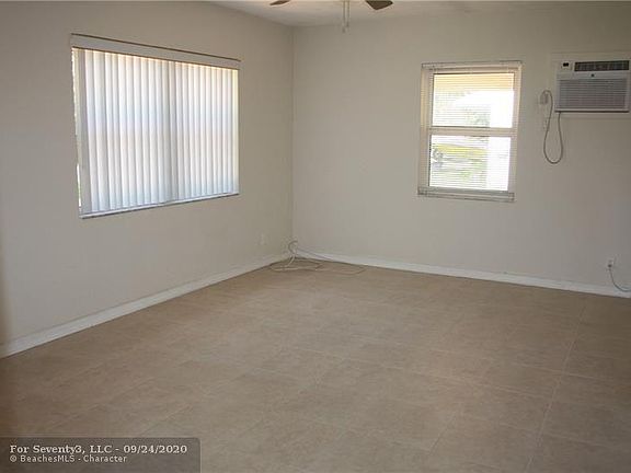 4th image of 1649 NE 35th St