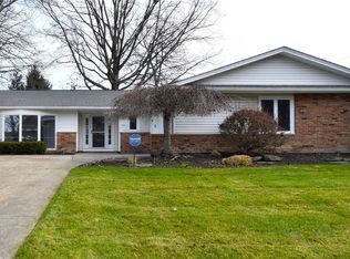 1841 Bromton Dr, Lyndhurst, OH