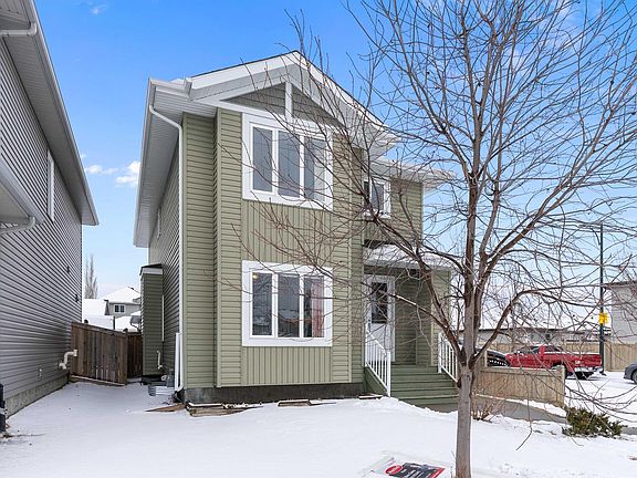 3rd image of 598 Tamarack Rd NW
