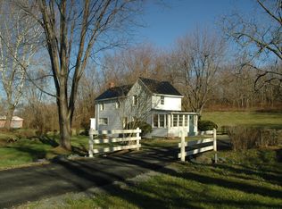 102 N Rogers St, Hamilton, VA 20158