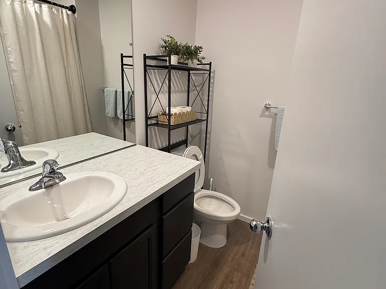 5229 E Liberty Ln #5228 — Photo 5