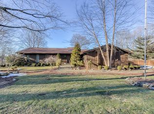 14 Westbrook Rd, Newton, NJ 07860