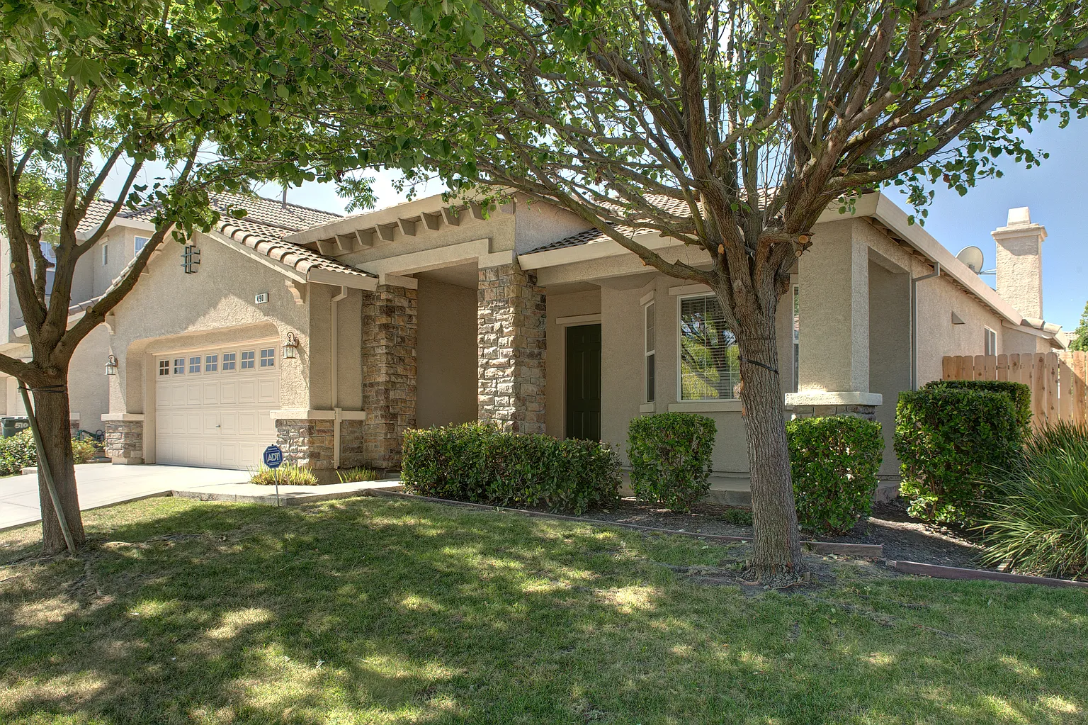 490 Regency Park Cir photo 1
