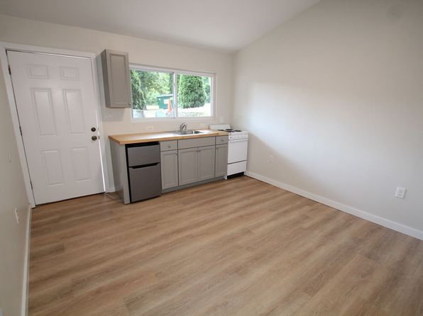 669 Broadway #7
