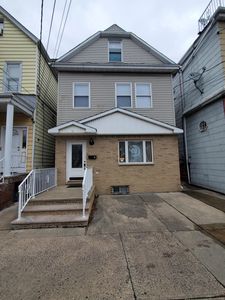 41 Andrew St, Bayonne, NJ, 07002