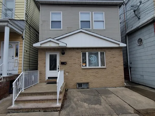 41 Andrew St, Bayonne, NJ 07002