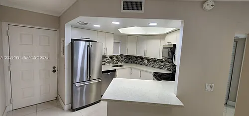 8205 Lake Dr #101 Photo 1