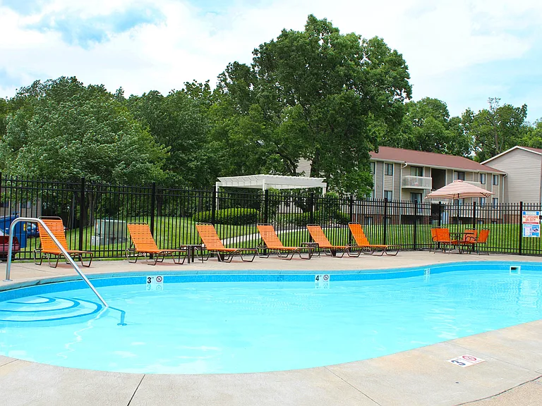 Forest Creek Apartments — Photo 16