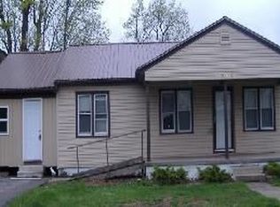 7905 Neal Rd, Catlettsburg, KY 41129