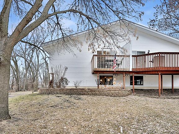 2nd image of 9878 Clover Leaf Pkwy NE
