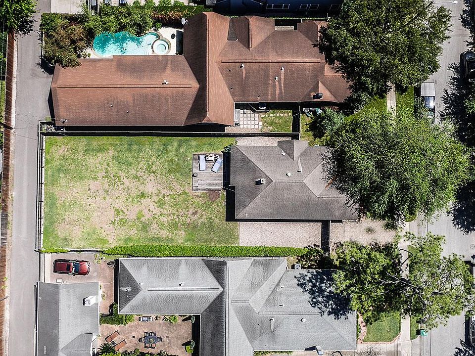 Overhead view of this Spectacular Heights lot that is perfectly situated for a huge home and a large