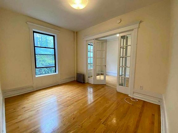 4th image of 442 14th St APT 1c