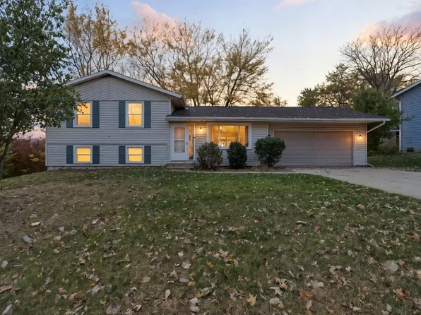 3414 Carrara Ln, Rockford, IL 61114