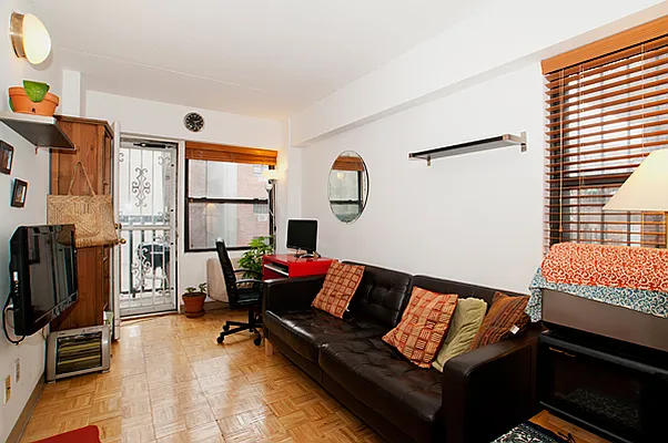 Rented by Maison International | media 27