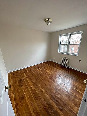 5th image of 61-40 Cloverdale Blvd #A