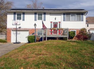 1240 Audubon Dr, Toms River, NJ 08753